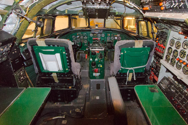 Das Cockpit der Lockheed Constallation