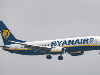 Eine Ryanair-Maschine im Anflug auf Köln (Symbolbild)