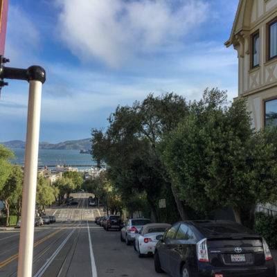 Durch die Straßen von San Francisco mit der Cable Car