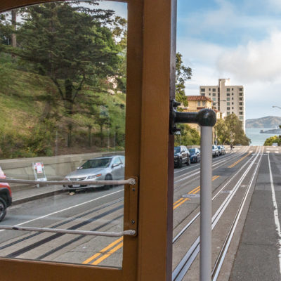 Durch die Straßen von San Francisco mit der Cable Car