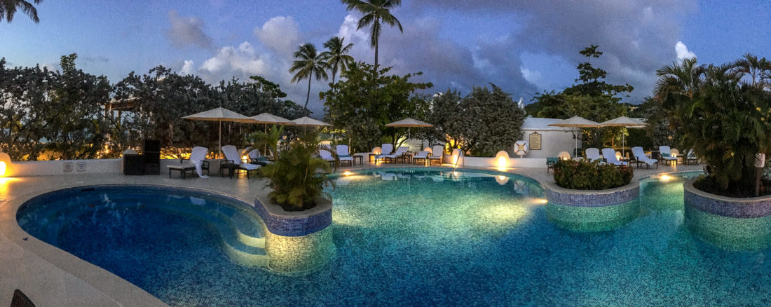 Der Swimming Pool des Spice Island Beach Resorts auf Grenada