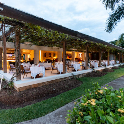 Restaurant "Rhodes" im Calabash Luxury Boutique Hotel auf Grenada